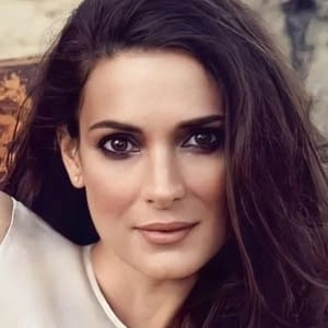 Assistir Winona Ryder online grátis no Superfilmes